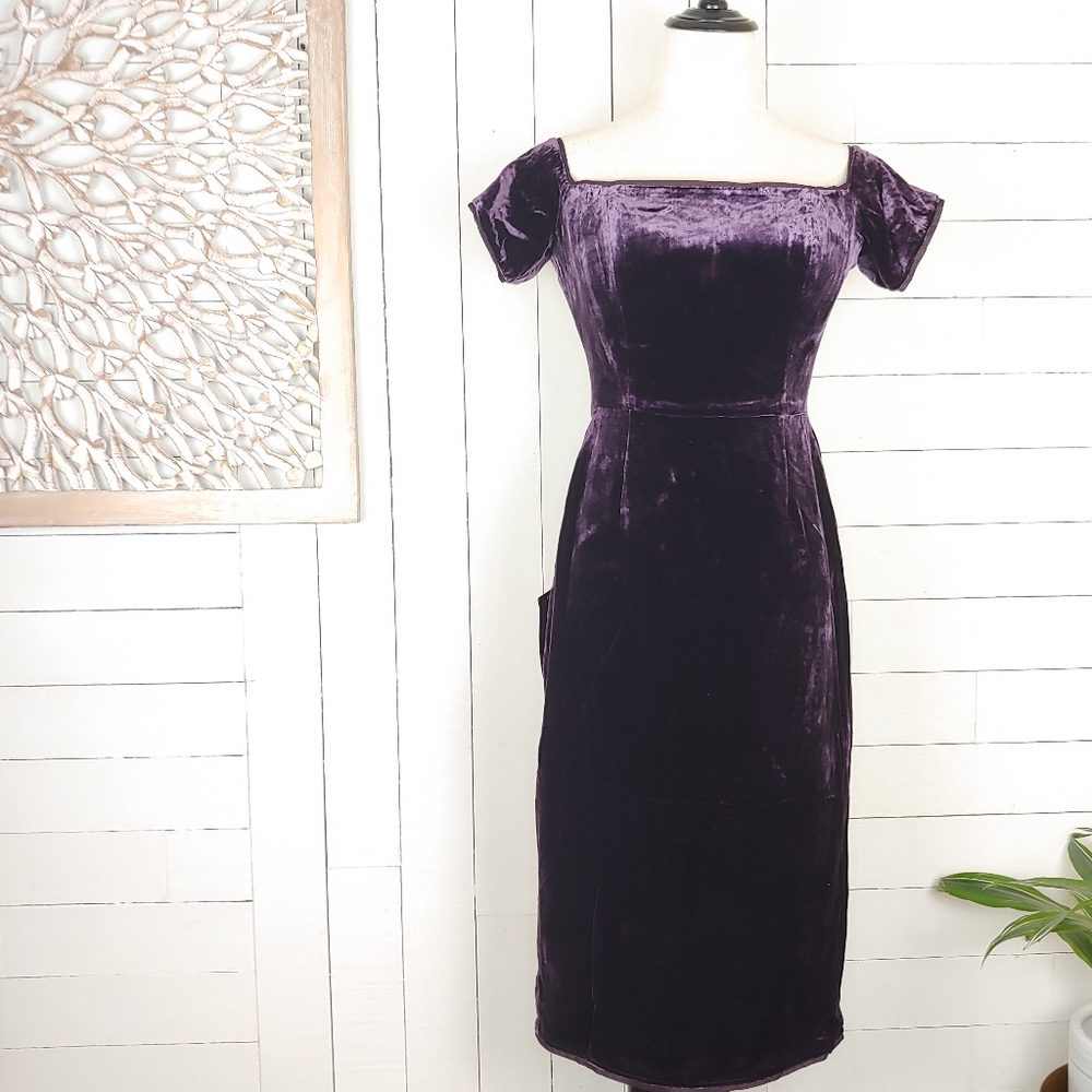 BCBG Max Azria "KERRY" Velvet Off the Shoulder Purple Plum Dress Size 4